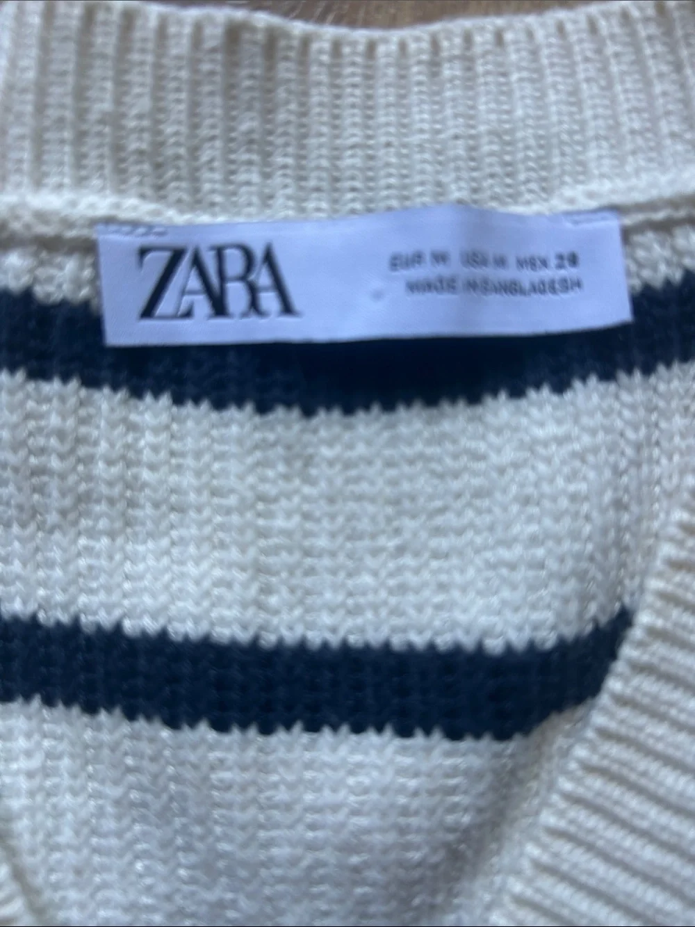 Zara Cream and Black Striped Sleeveless V-Neck Sweater Vest - Picture 2 of 7